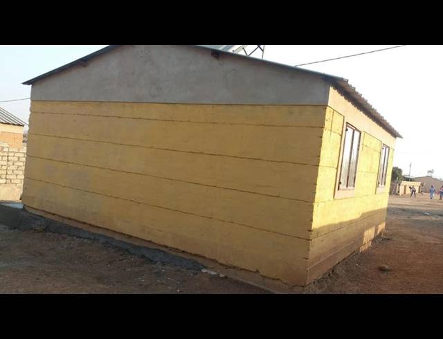 1 BEDROOM HOUSE FOR SALE IN WINTERVELDT WARD 3